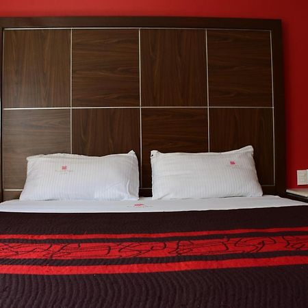 Plutarco Suites เม็กซิโกซิตี้ ภายนอก รูปภาพ