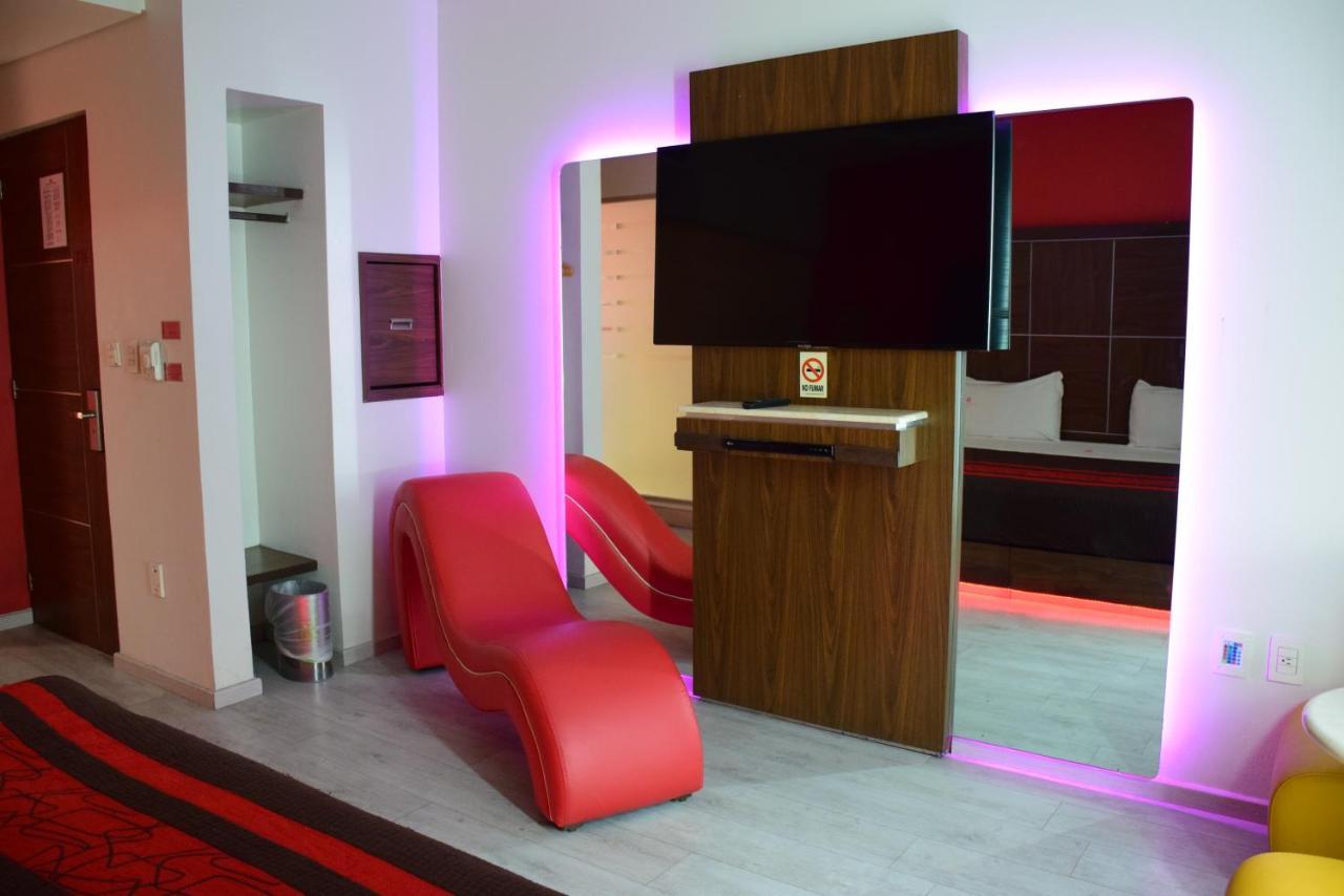 Plutarco Suites เม็กซิโกซิตี้ ภายนอก รูปภาพ