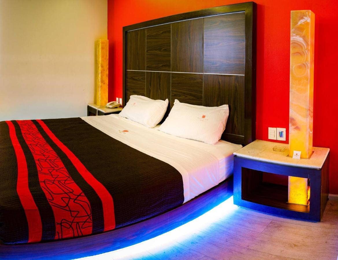 Plutarco Suites เม็กซิโกซิตี้ ภายนอก รูปภาพ