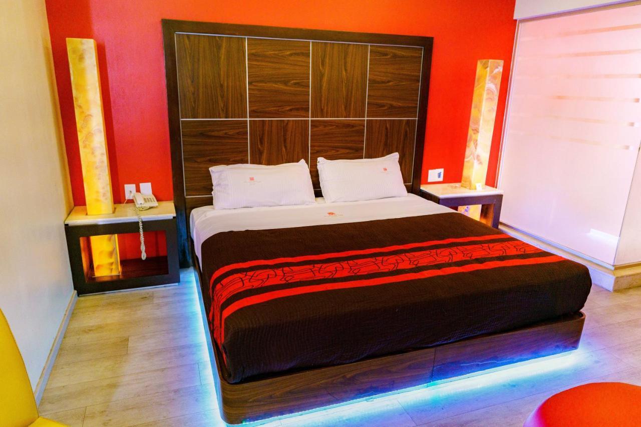Plutarco Suites เม็กซิโกซิตี้ ภายนอก รูปภาพ